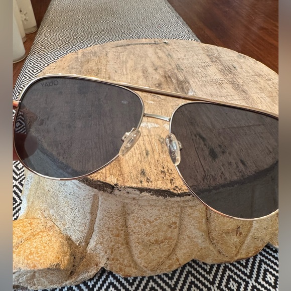 Quay High Key Sunglasses - Picture 6 of 8